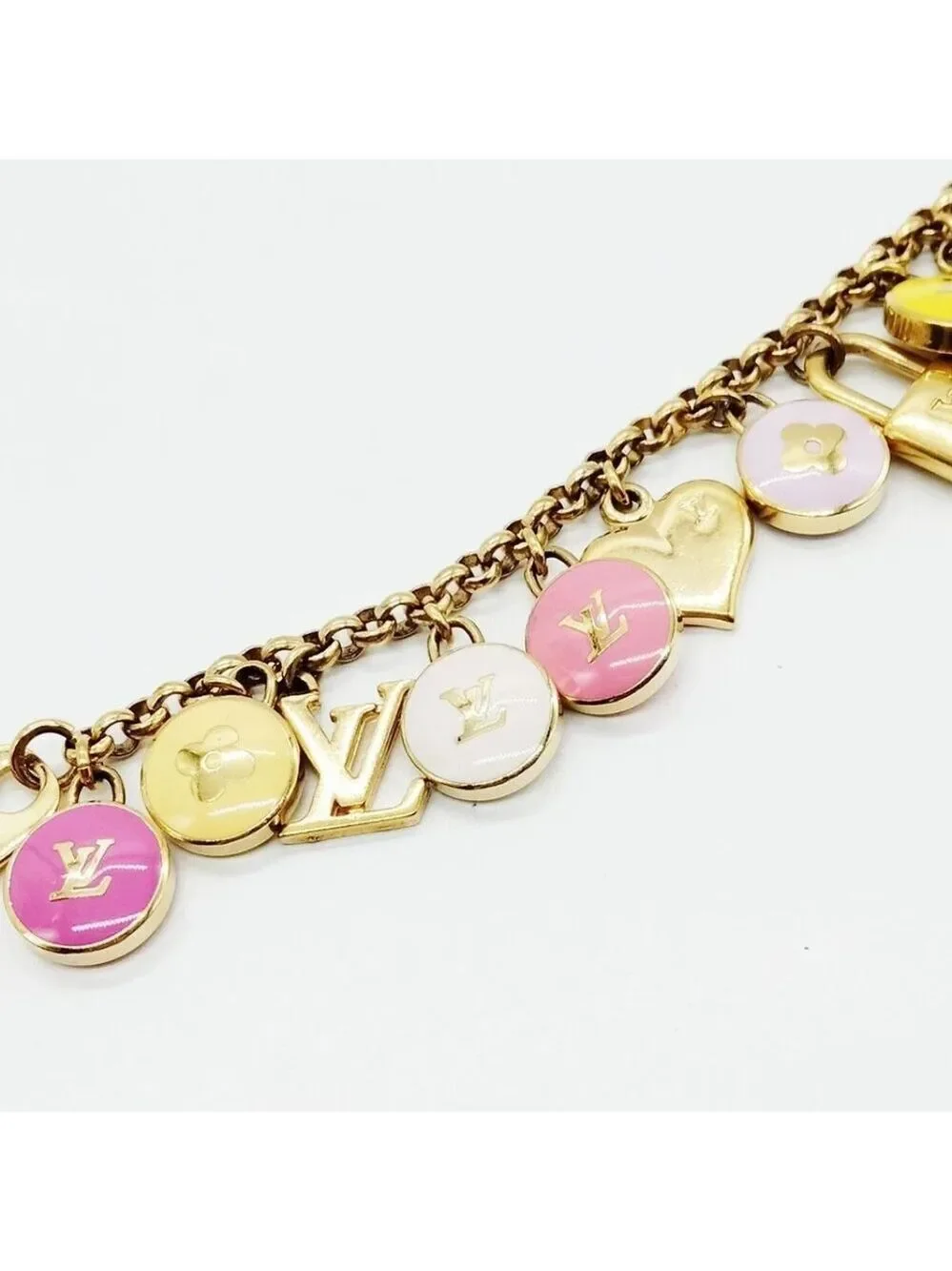 Louis Vuitton Key Ring Gold Pinks 600-060225
